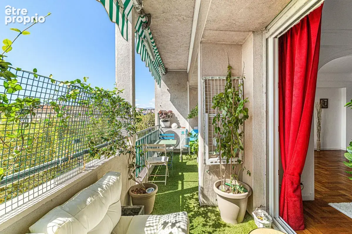 NICE RIQUIER, 3/4 Pièces, 83 m2, terrasse, cave, vue dégagée - photo 5