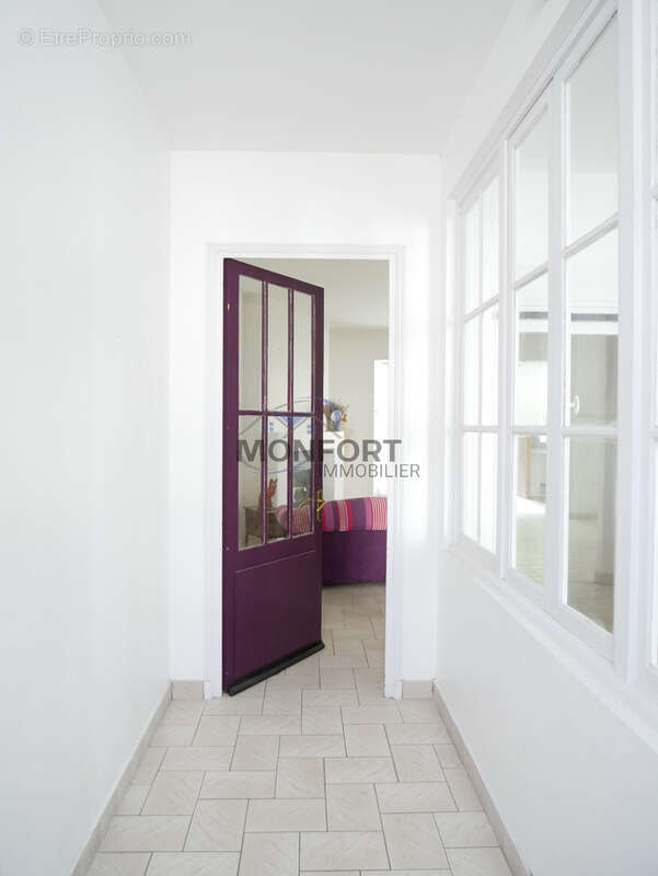Maison de ville en pierre rénovée   5 chambres (ou 4 + bureau), jardin avec cuisine d’été   157 m2 - photo 5