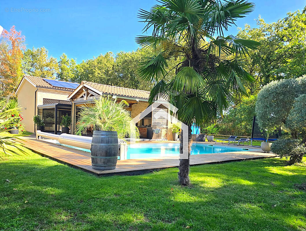 Maison à LE PIAN-MEDOC