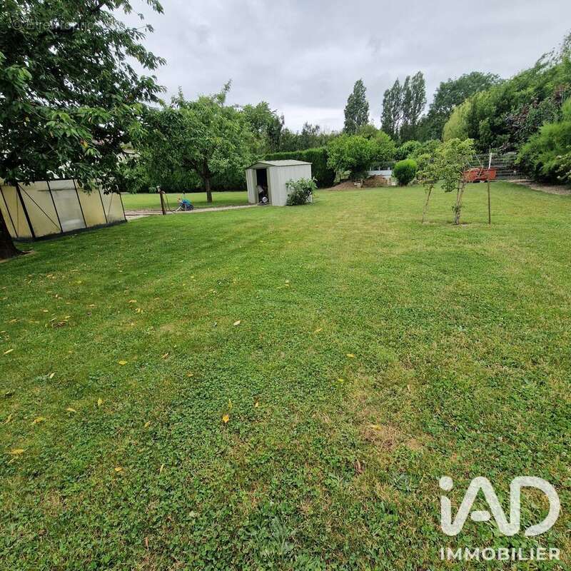 Terrain 840 m² à Arrigny  - photo 2