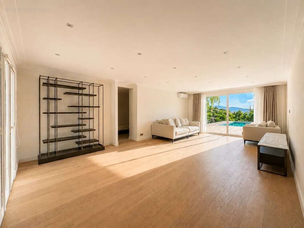 Maison à ROQUEBRUNE-CAP-MARTIN