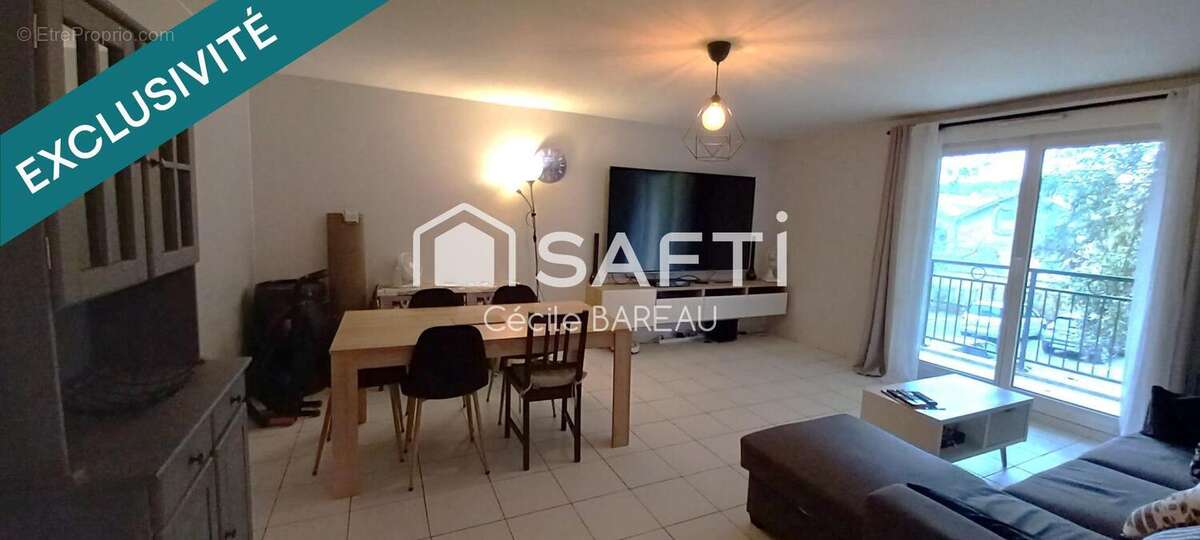 Photo 2 - Appartement à CORBEIL-ESSONNES