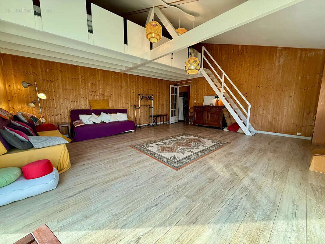 Maison à ESCHES