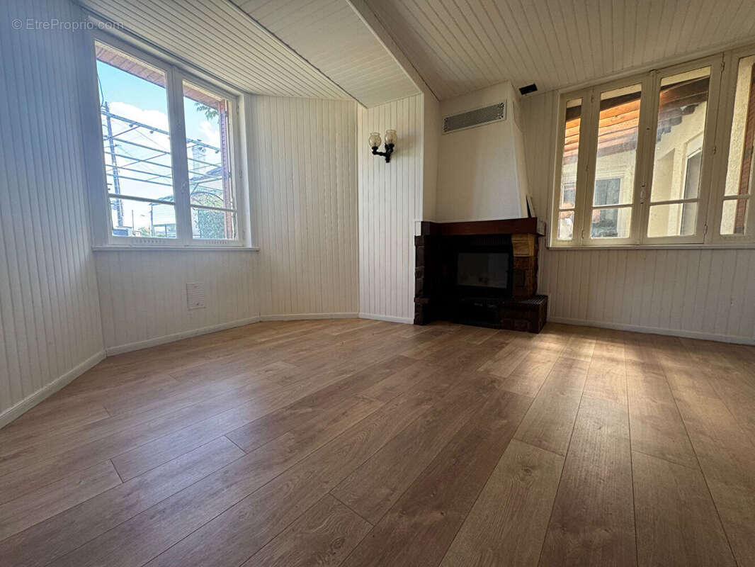 Maison à MONCHY-SAINT-ELOI