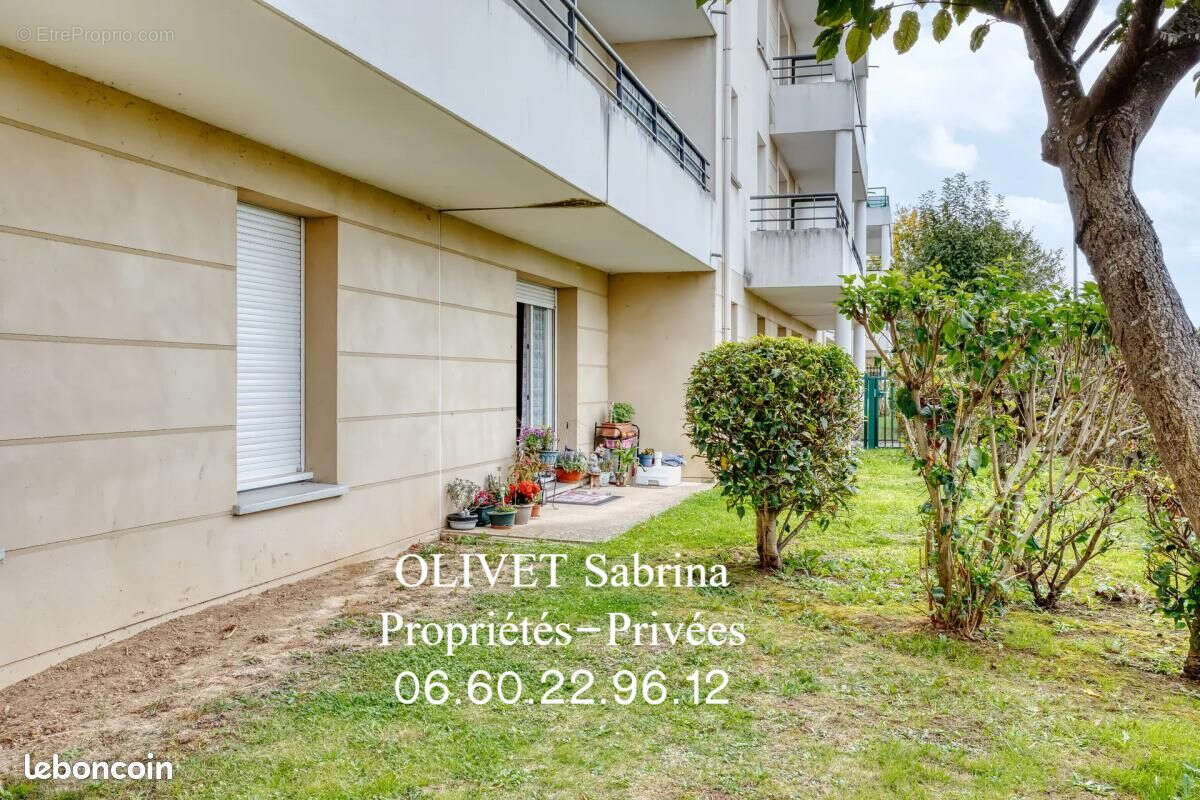 Appartement à VAL-DE-REUIL