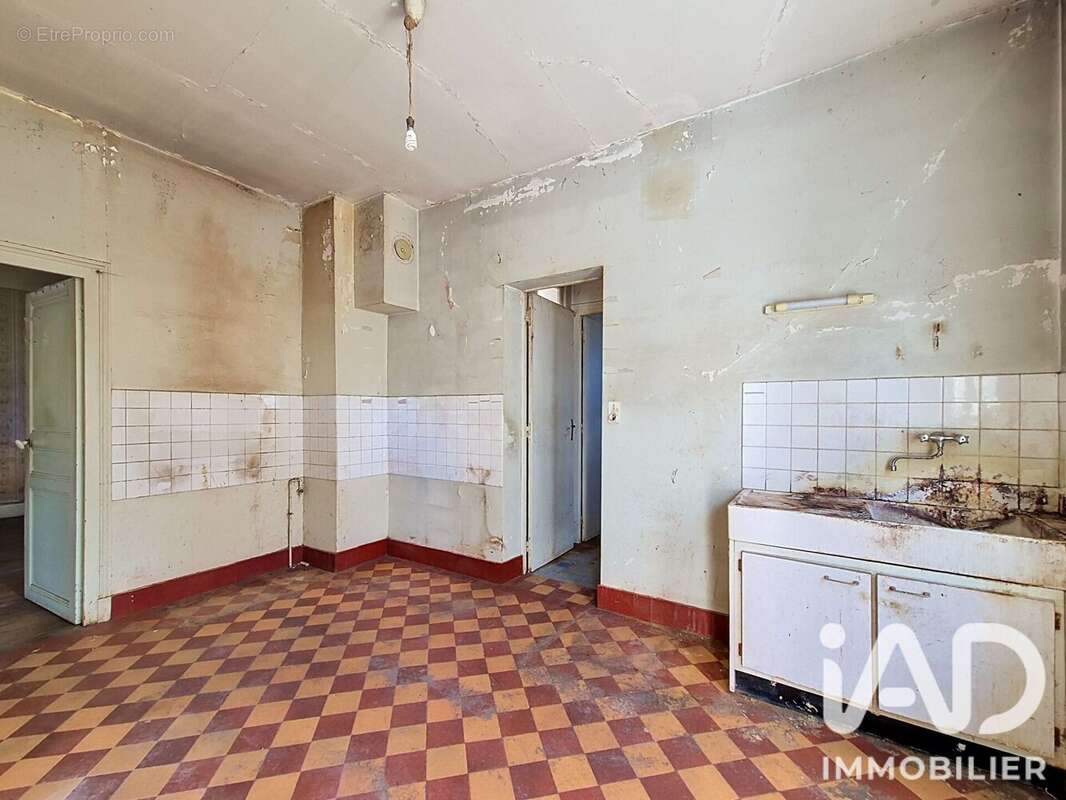 Photo 2 - Maison à YZEURE