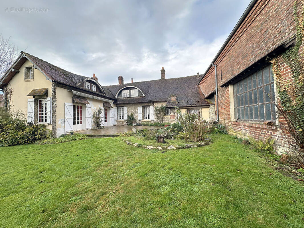 Maison à SAINT-AUBIN-EN-BRAY