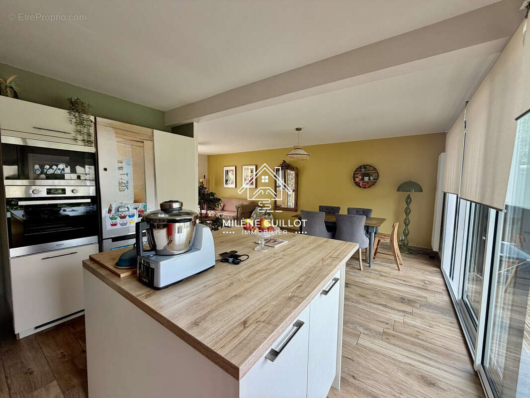 Maison 94 m² à Quesnoy-Sur-Deule  - photo 2