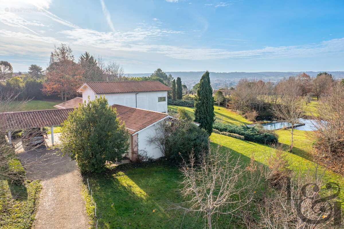 Maison à VILLENEUVE-SUR-LOT