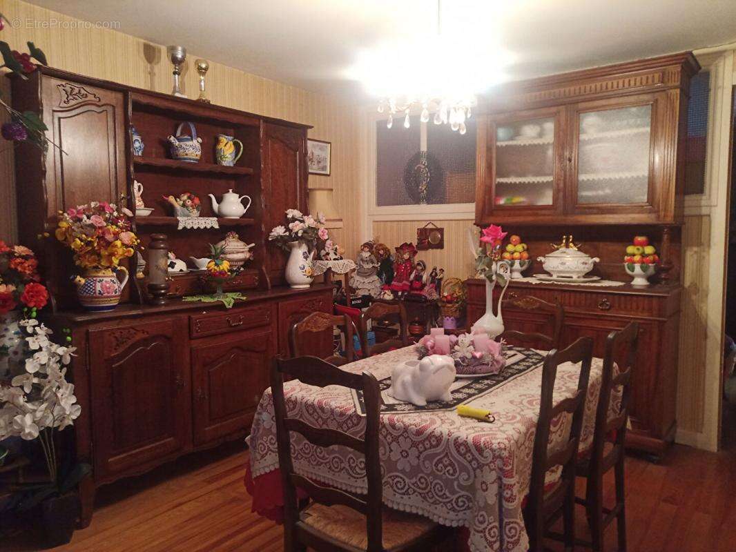 Maison à ESPALY-SAINT-MARCEL