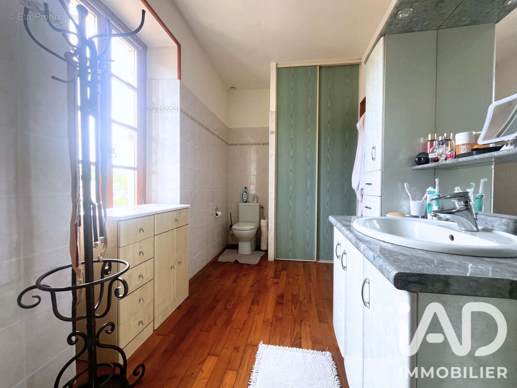 Maison 79 m² à Puybrun  - photo 8