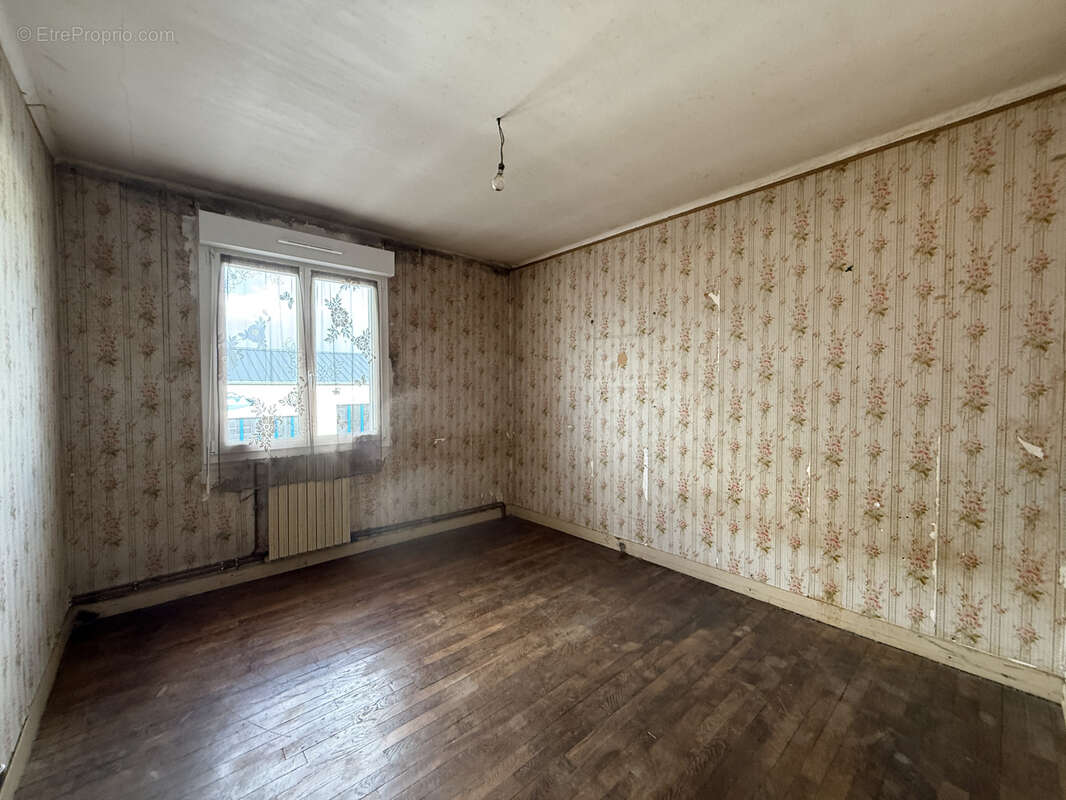 Maison à JUVIGNY-LE-TERTRE