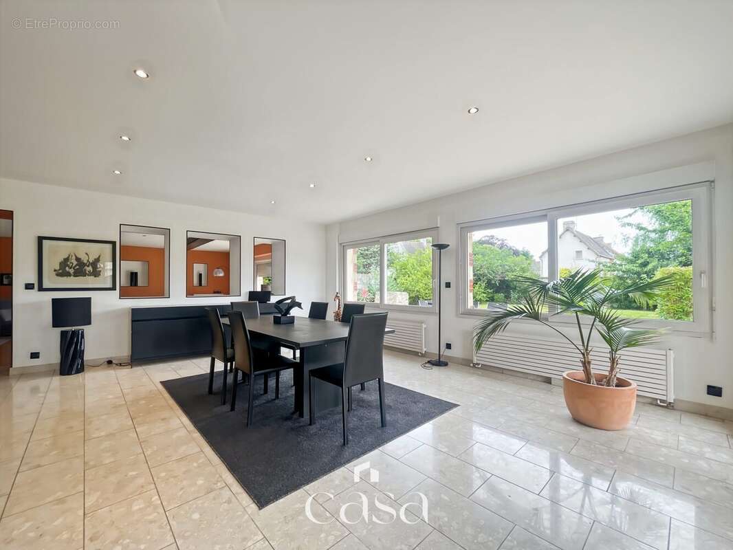 Maison 200 m² à Saint-Aubin-D'arquenay  - photo 3