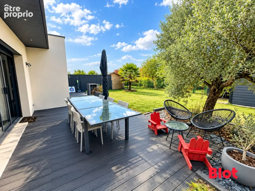 Maison 6 pièces 151 m² à vendre à Montfort-Sur-Meu (35160) - photo 2