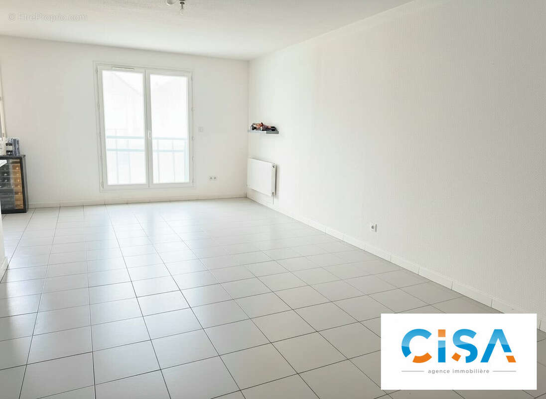 Appartement à VERNEUIL-EN-HALATTE