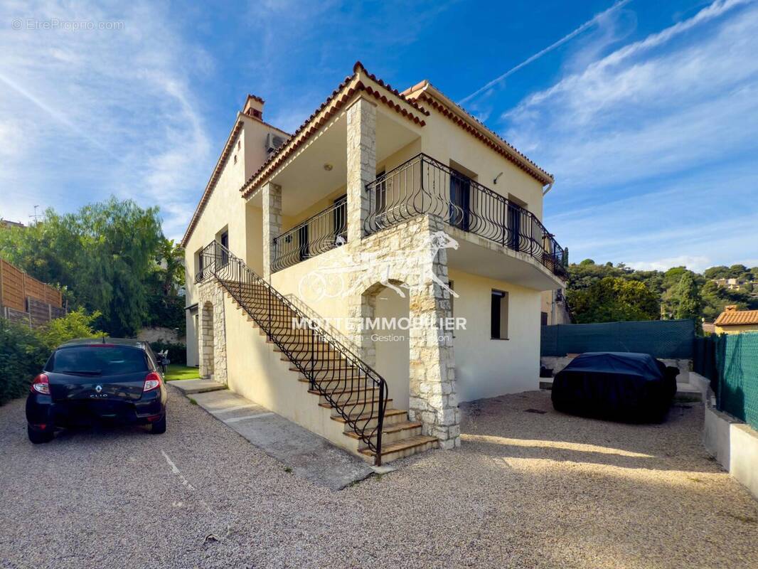 Maison à CAGNES-SUR-MER