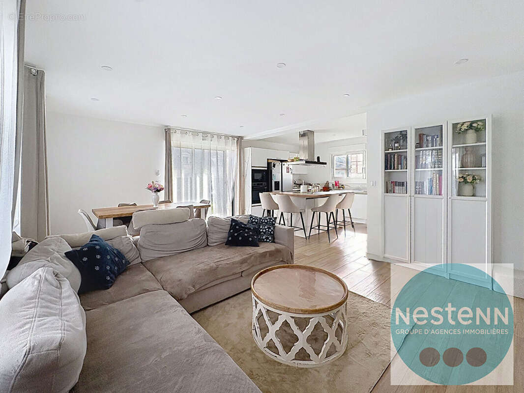 Maison à SAINT-PRYVE-SAINT-MESMIN