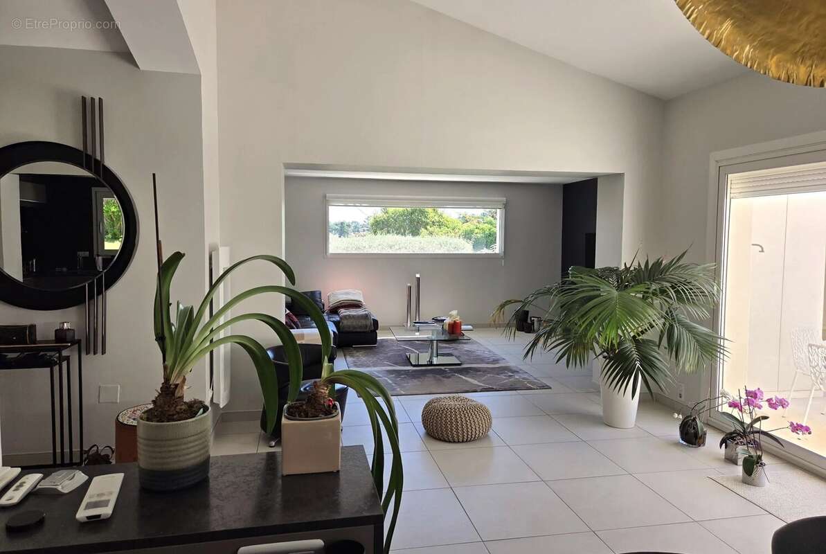 Maison à VILLENEUVE-LES-AVIGNON