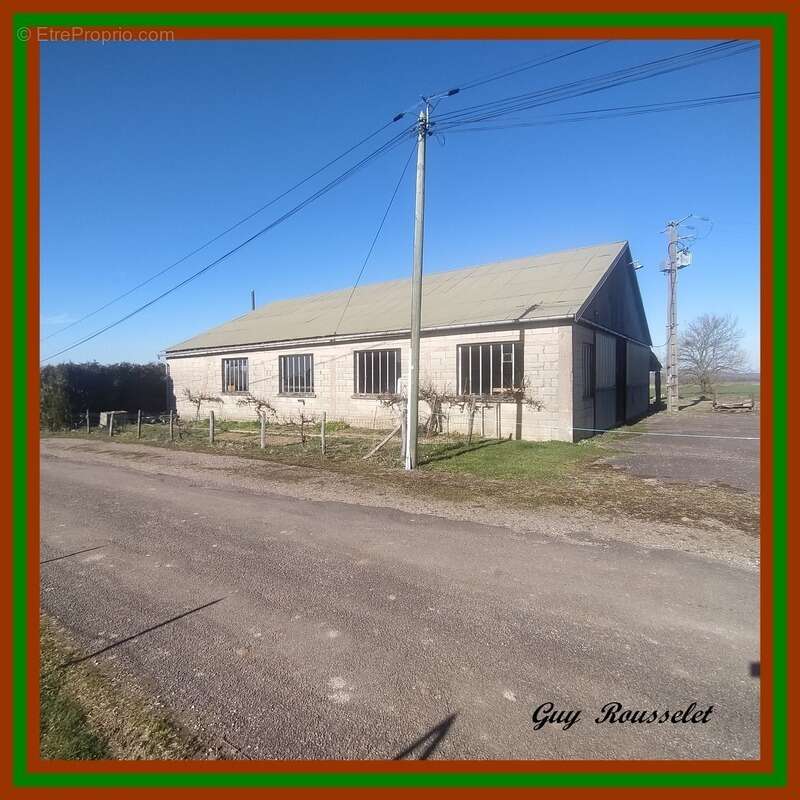 Maison à COURCELLES-LES-SEMUR