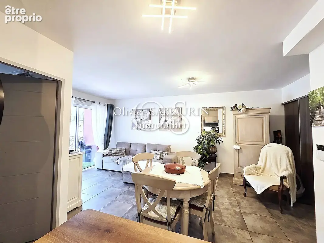 Appartement T2 de 45 m² avec terrasse et garage double - photo 3