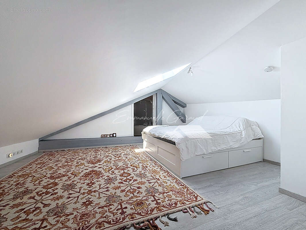 Maison à MOSTUEJOULS