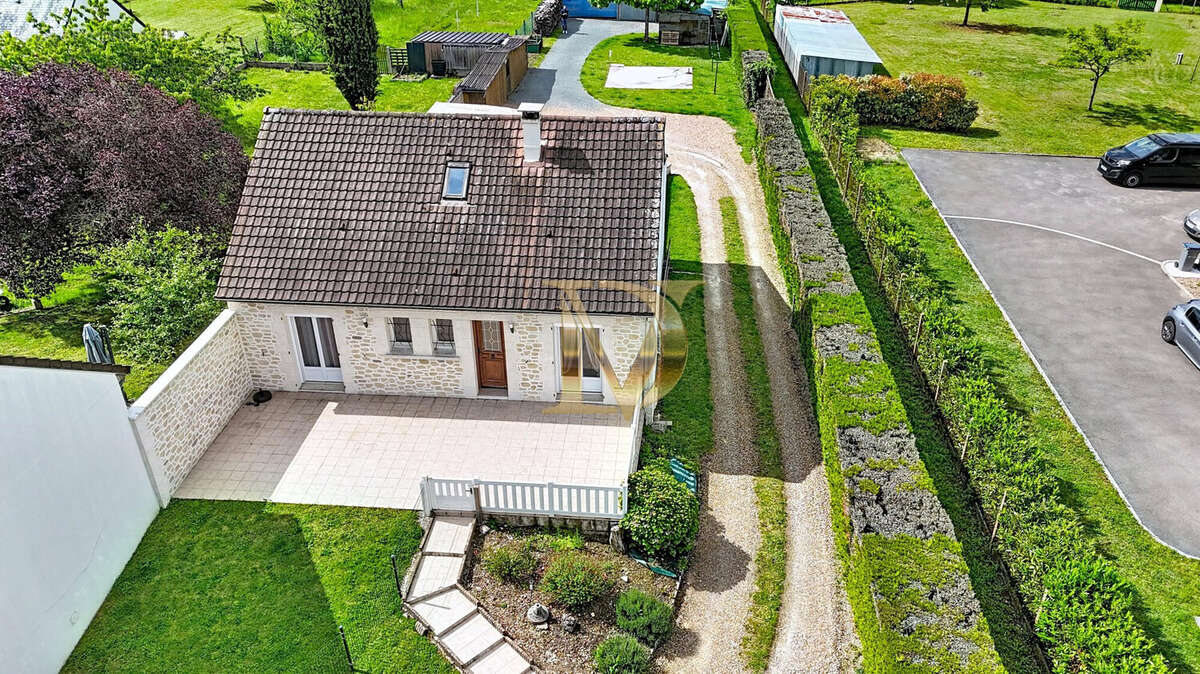Maison à FRANCUEIL