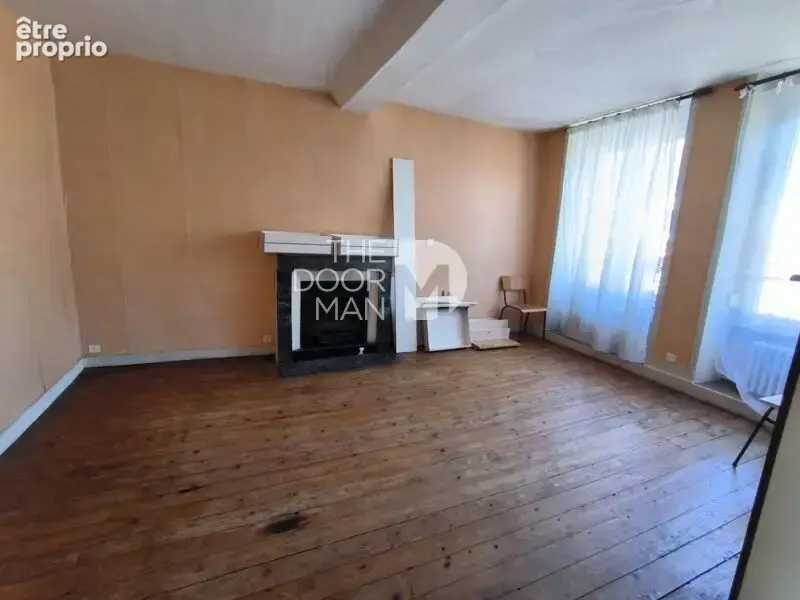 Immeuble 53700 - photo 2