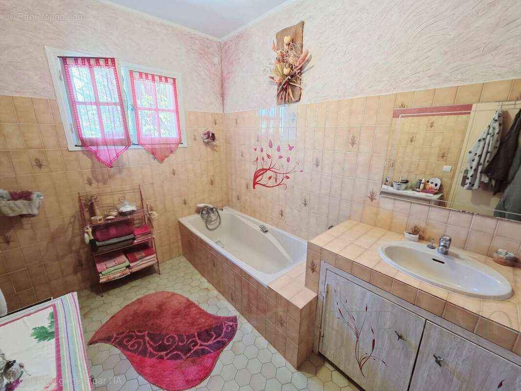 Maison à RESTINCLIERES