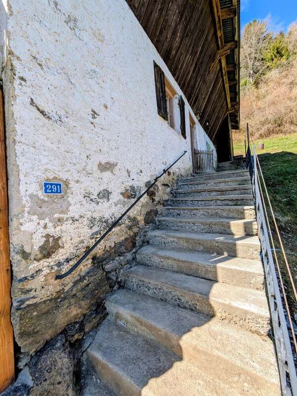 Maison à UGINE