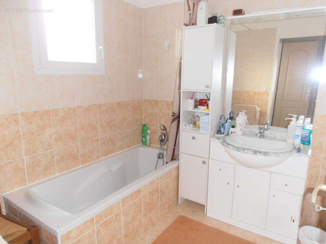 Maison à LEZIGNAN-CORBIERES