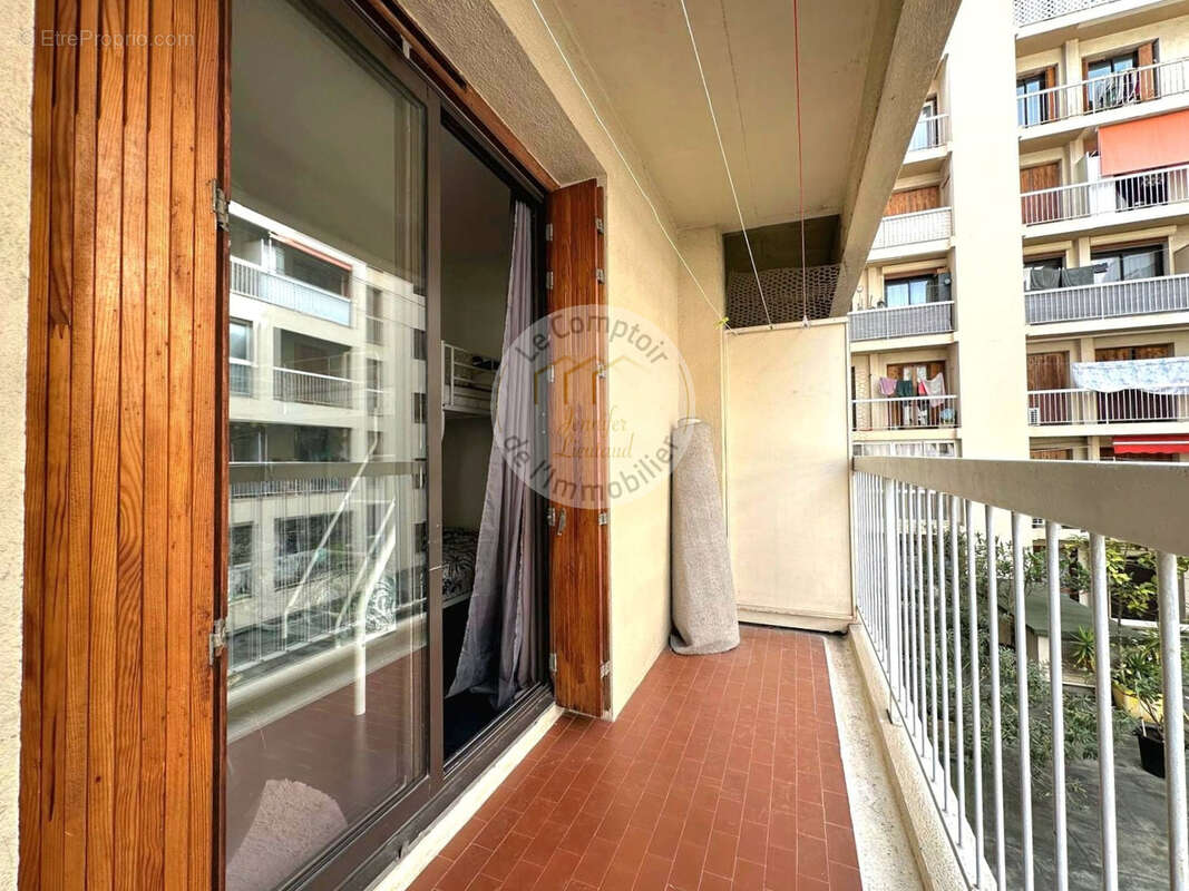 Appartement à MARSEILLE-8E