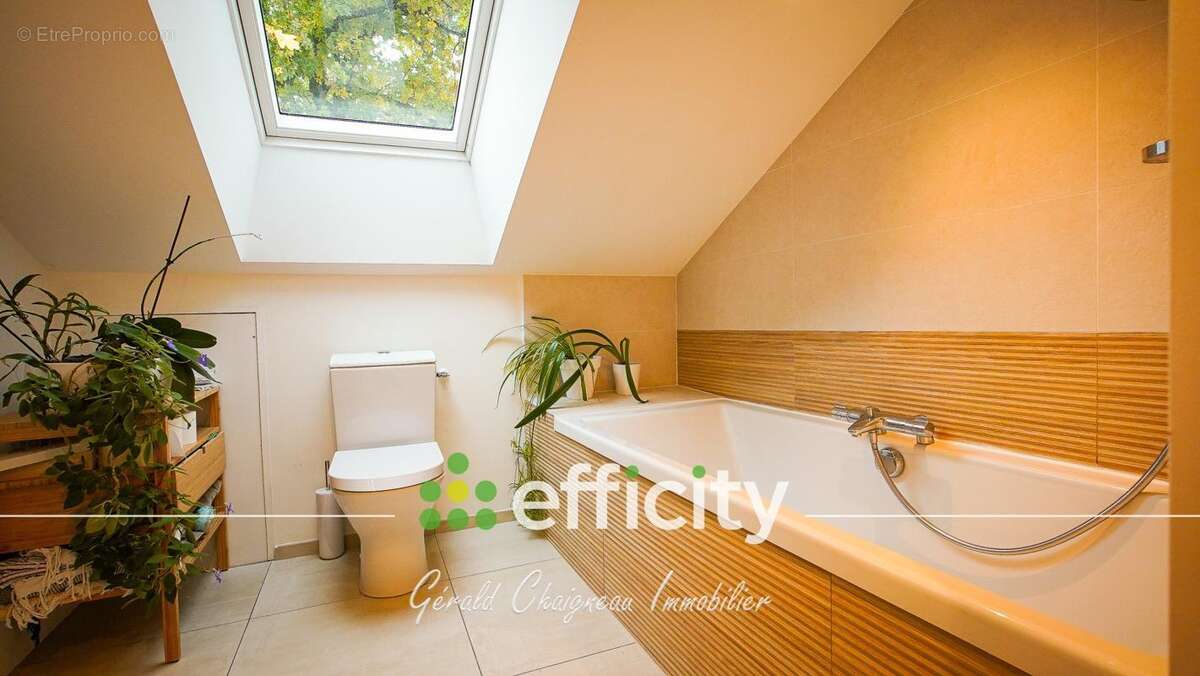 Maison à SAINT-PHILBERT-DE-GRAND-LIEU