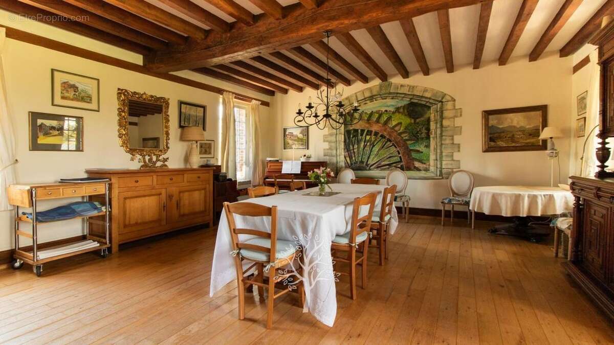 Maison à SAINTE-BEUVE-EN-RIVIERE