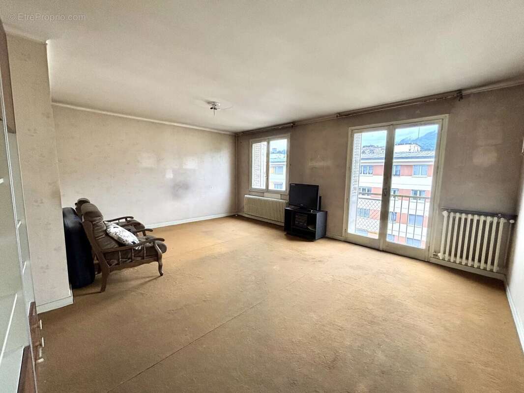 Appartement à AIX-LES-BAINS