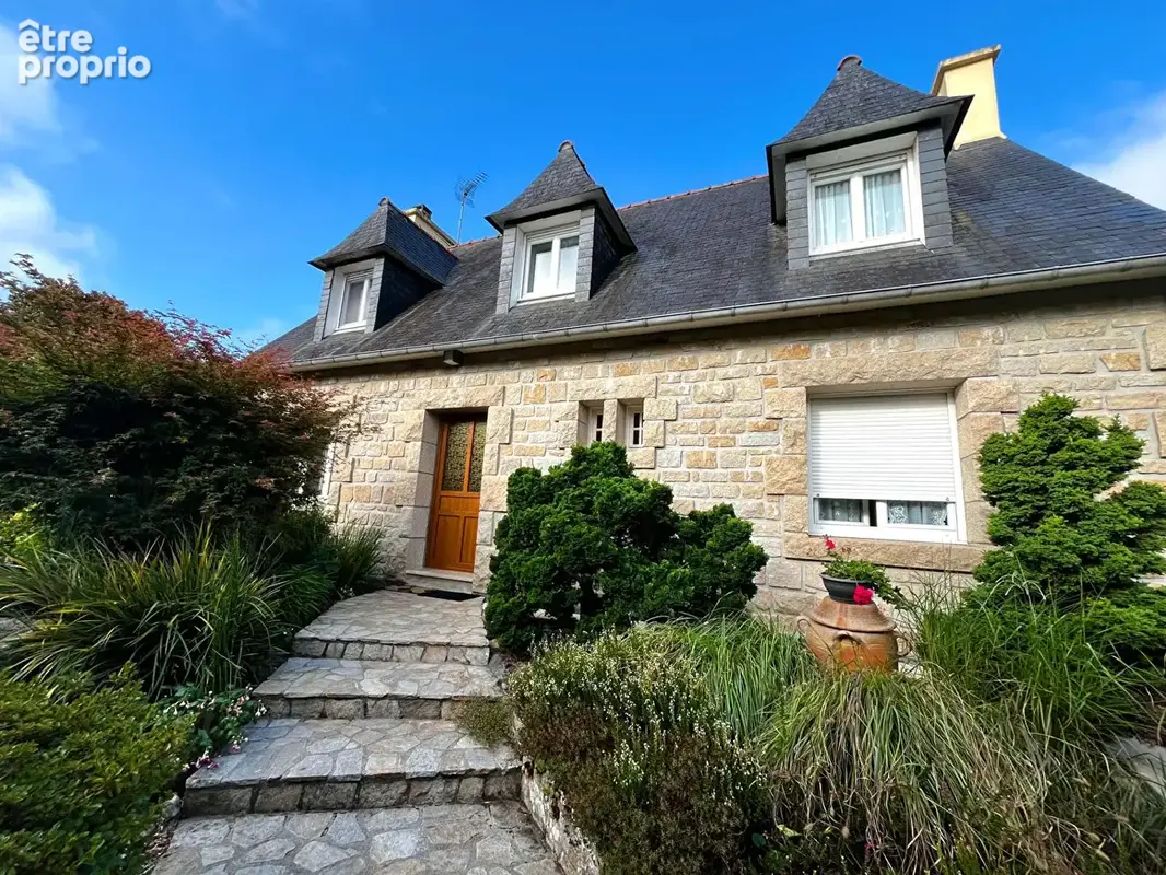 Maison à ERGUE-GABERIC