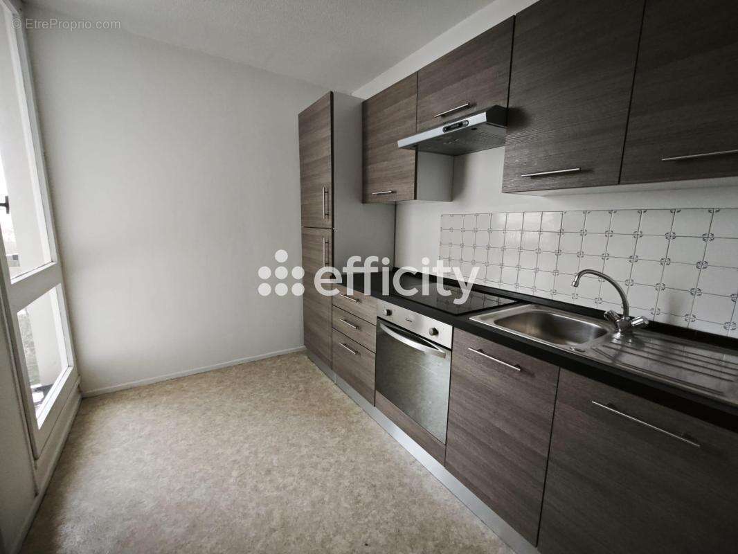 Appartement à LA MADELEINE