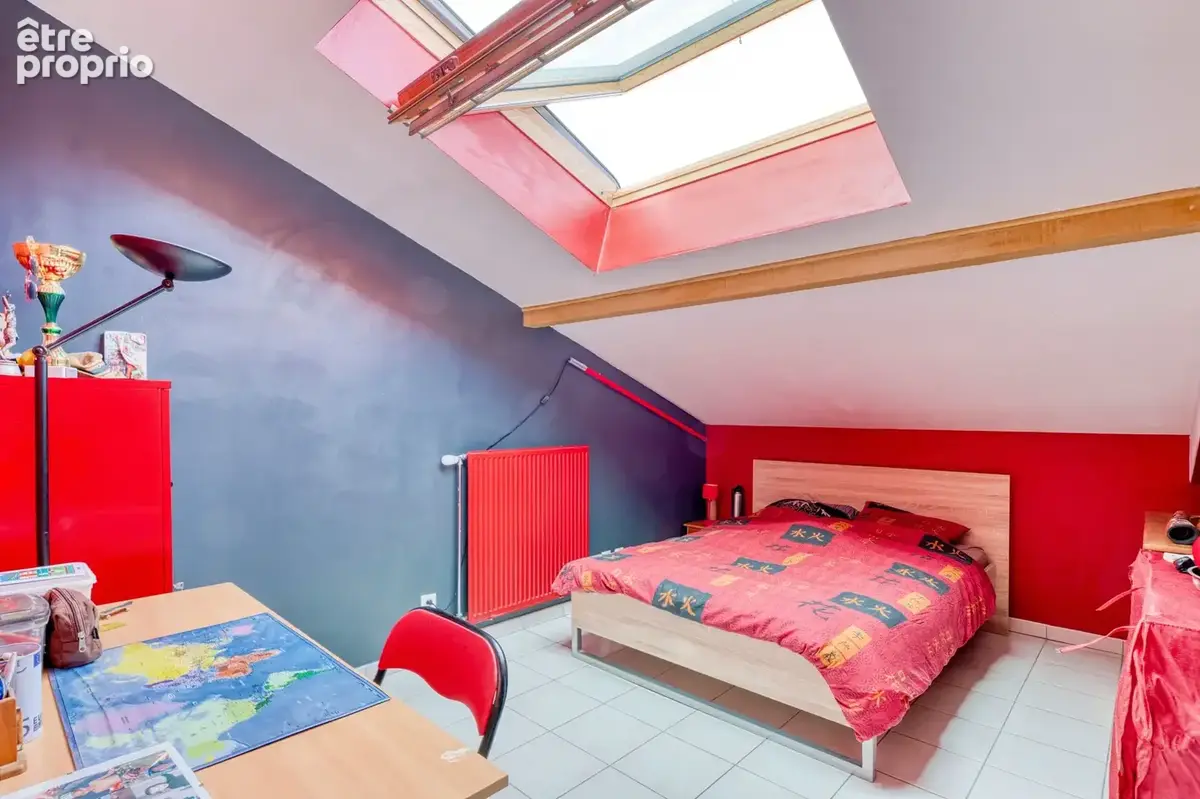 Hypercentre - Rue Jules Chausse, appartement T5 duplex avec parking et balcons - photo 10