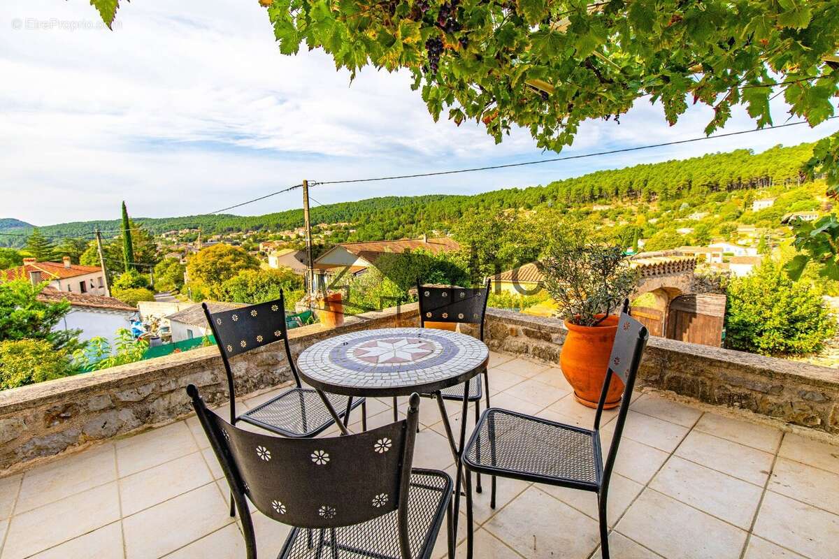 Maison à SAINT-PAUL-LE-JEUNE