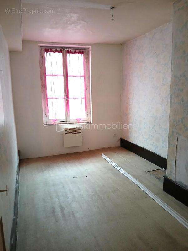 Maison à AUXI-LE-CHATEAU