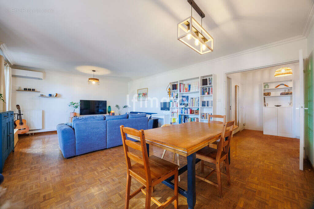 Appartement à MARSEILLE-12E