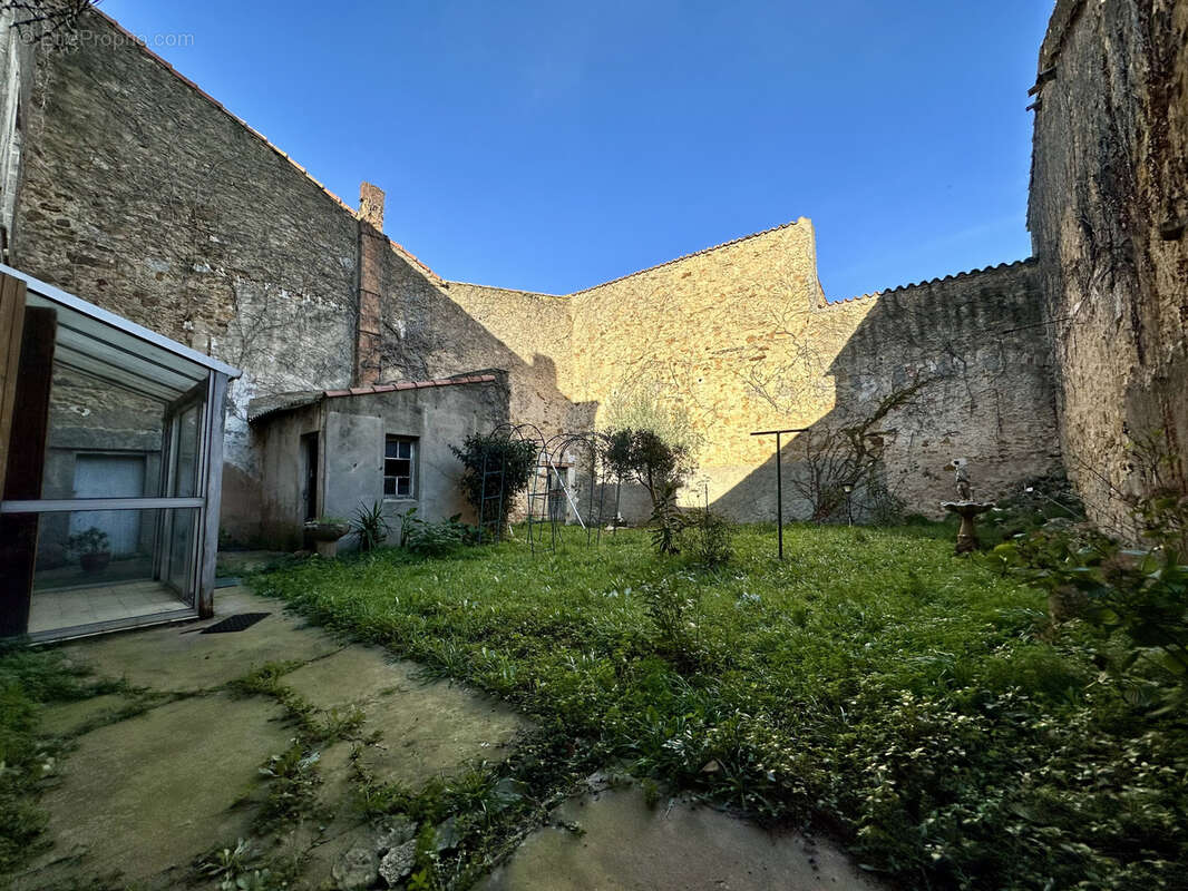 Maison à SAINT-ANDRE-DE-ROQUELONGUE