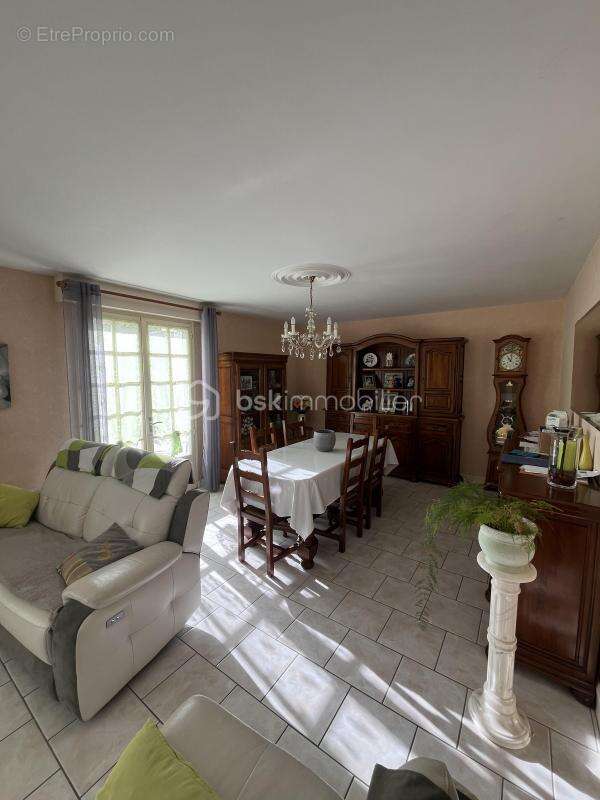 Maison à SAINT-XANDRE