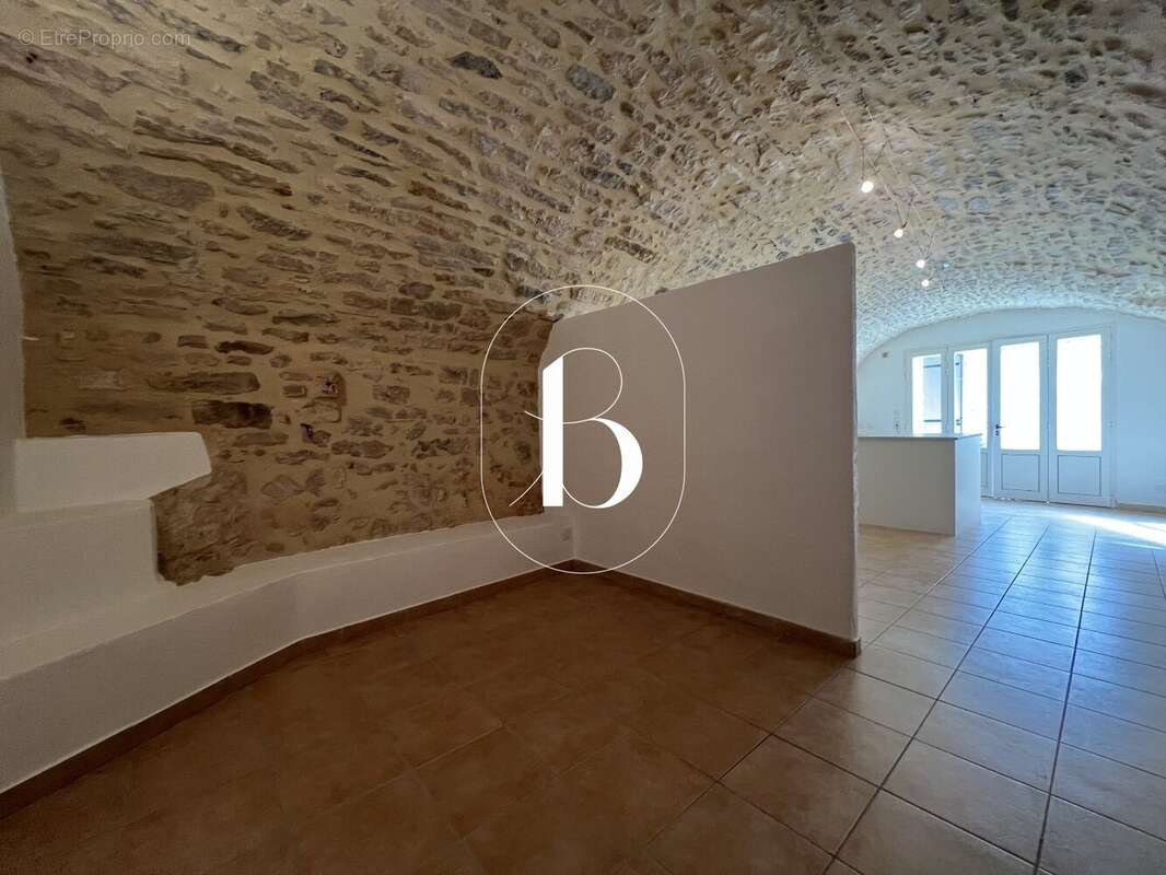Appartement à VAGNAS