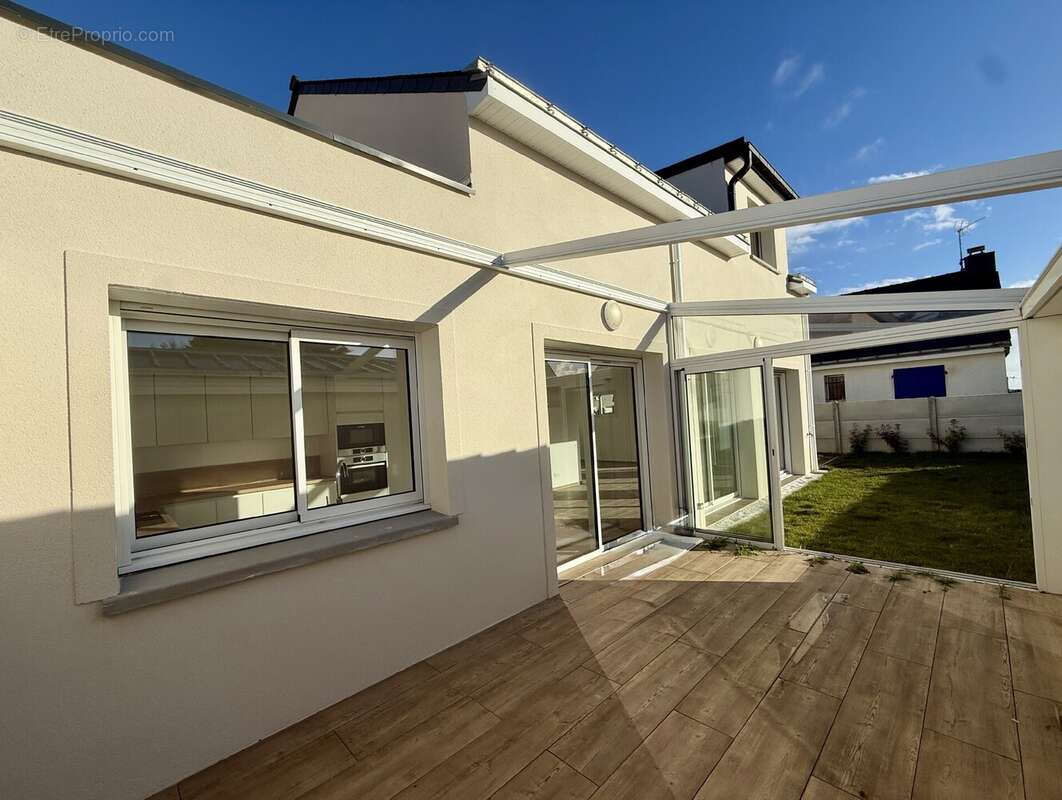 Maison à LE POULIGUEN