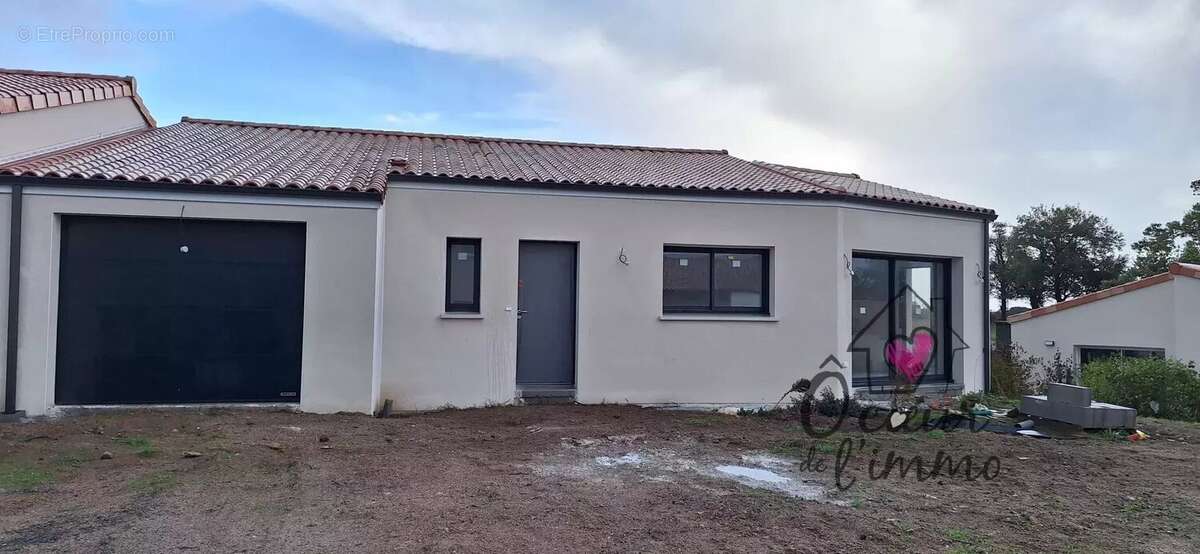 Maison à MORTAGNE-SUR-SEVRE