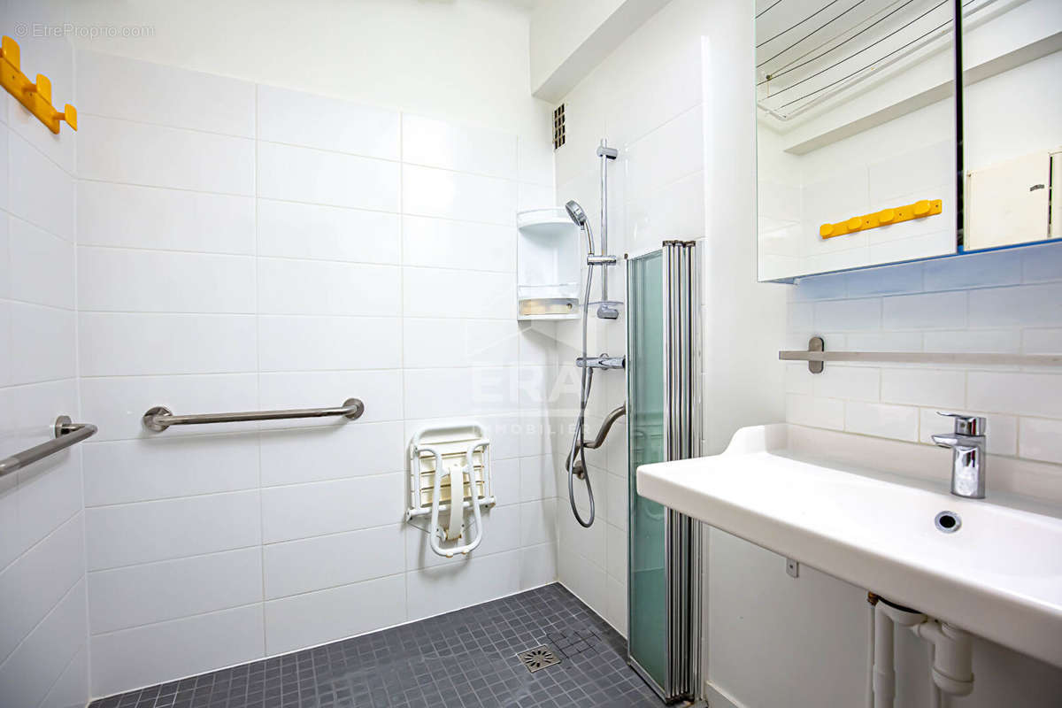 Appartement à PARIS-12E