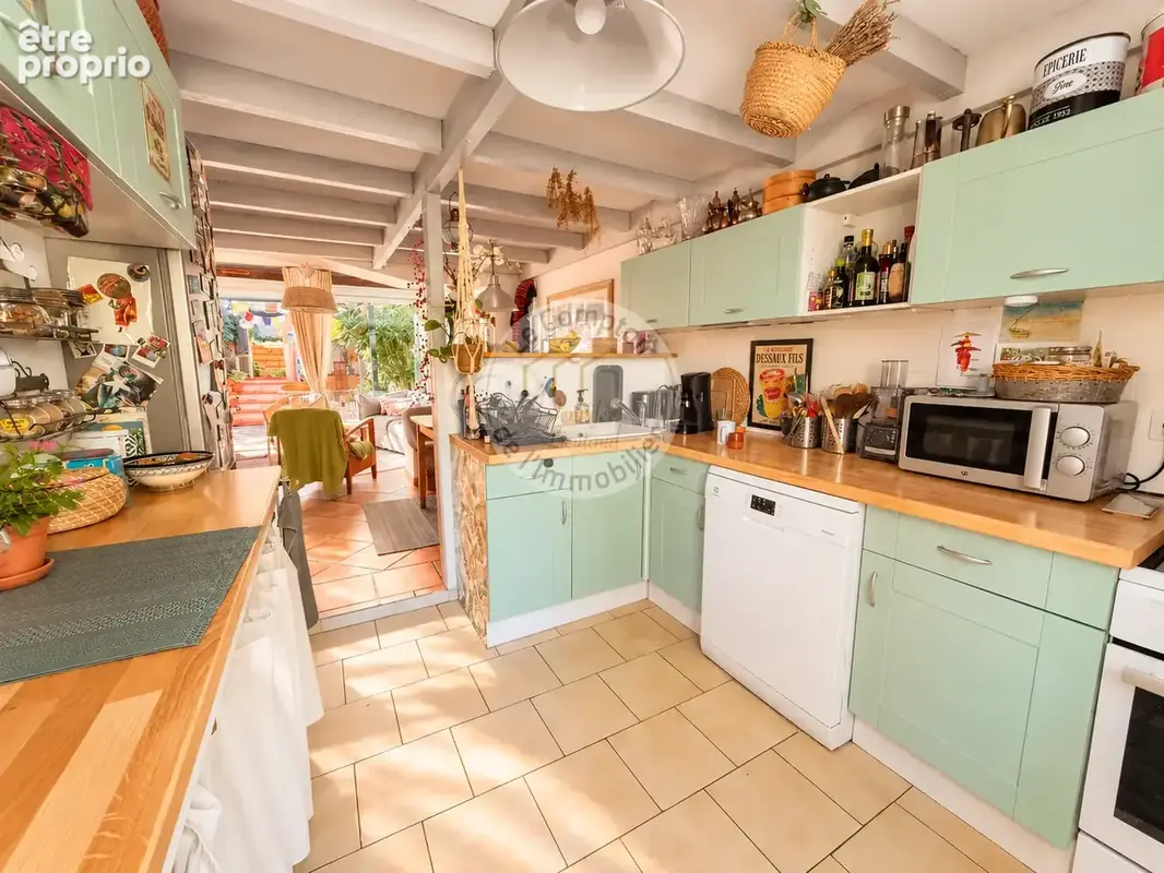 La panouse : bien atypique, esprit maison, avec terrasse et jardin privatif - photo 9