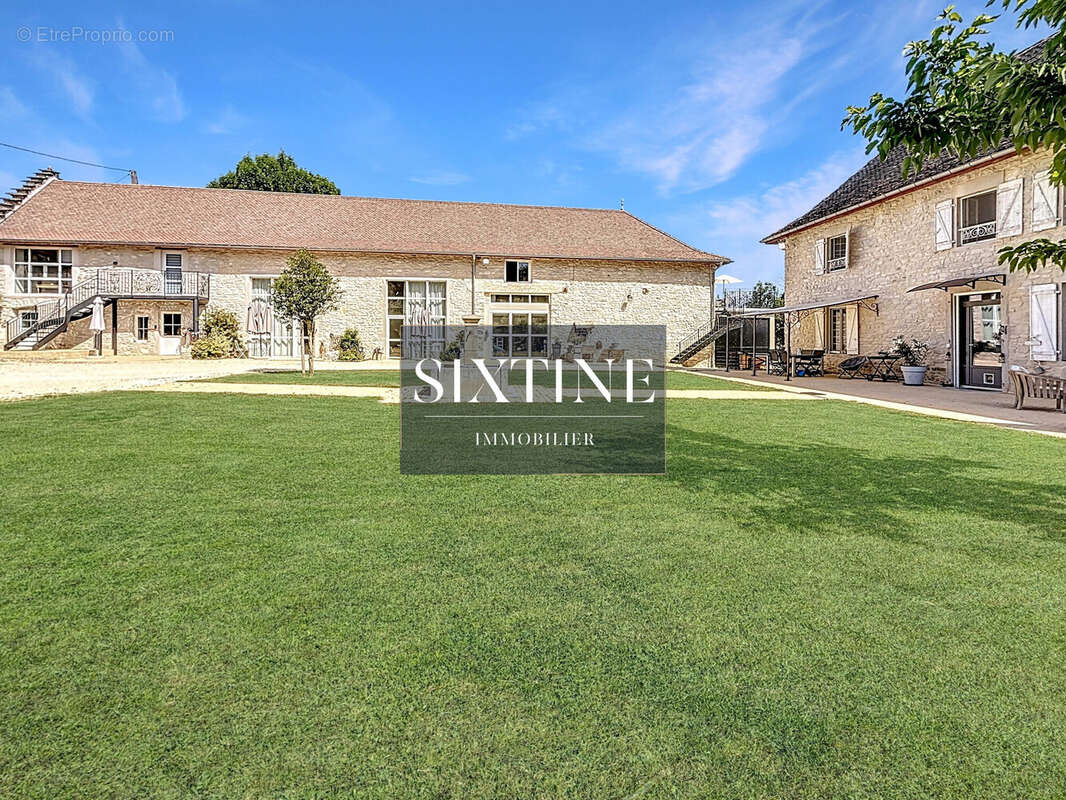 Maison à CREYS-MEPIEU