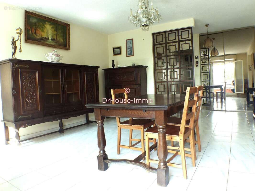 Appartement à MARSEILLE-11E