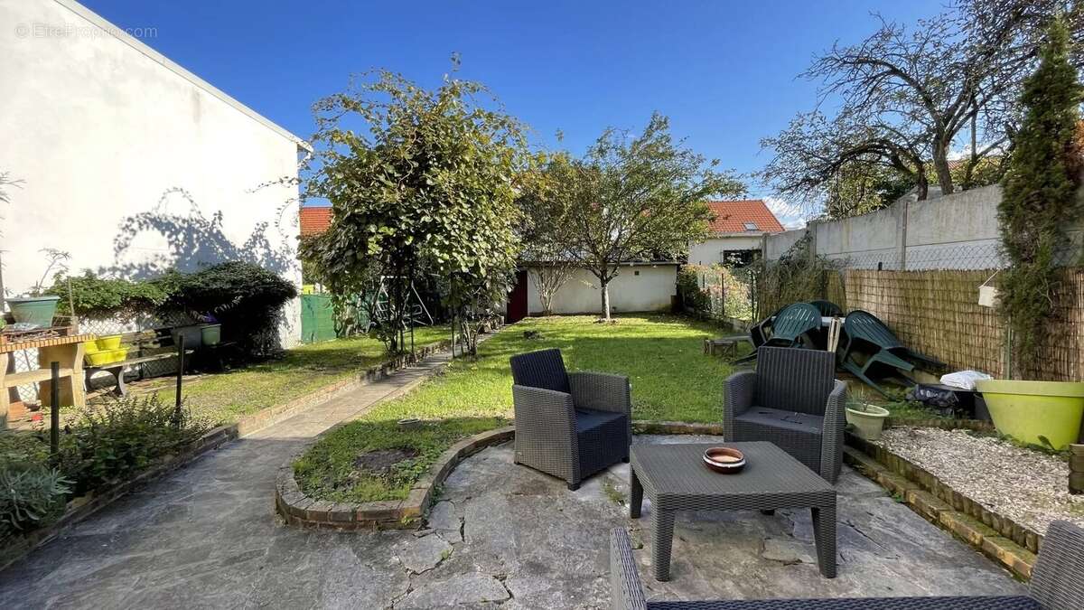 Maison à VILLEMOMBLE